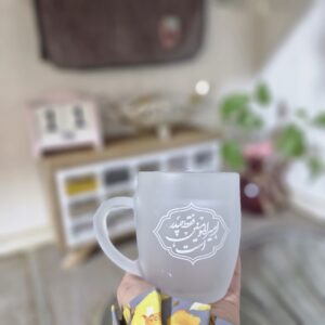 ماگ شیشه‌ای با طرح امیرالمؤمنین علیه‌السلام